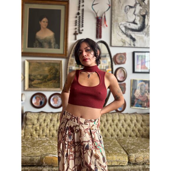 UO Burgundy Ribbed Knit Retro Crop Top Size Small - Picture 2 of 13
